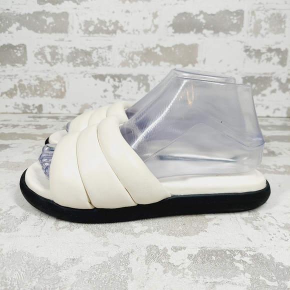 New Marc Fisher Yessy White Leather Slide Sandals F966 - Picture 1 of 12